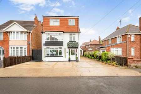 7 bedroom Detached house for sale in 21 Sunningdale Drive, Skegness, PE25 1BB