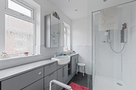 4 bedroom Semi-detached house for sale in Firbeck Avenue, Skegness, PE25