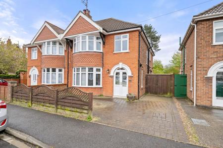 4 bedroom Semi-detached house for sale in Firbeck Avenue, Skegness, PE25