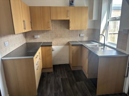 3 bedroom Terraced House to let in Cross Street, Skegness, PE25