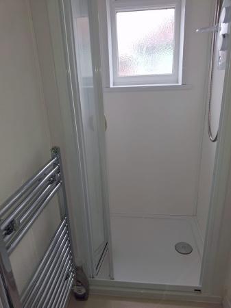 3 bedroom Flat to let in Lumley Crescent, Skegness, PE25