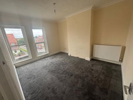 2 bedroom Flat to let in Wainfleet Road, Skegness, PE25