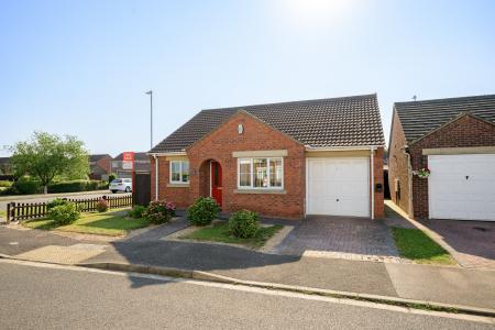 2 bedroom Detached bungalow for sale in Mulberry Way, Skegness, PE25