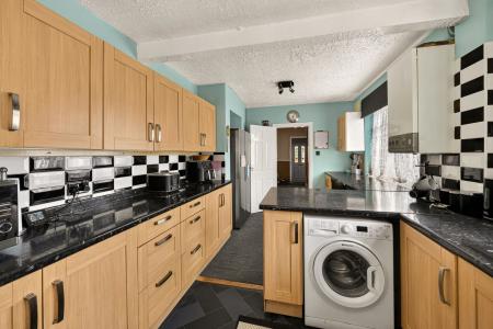 4 bedroom Semi-detached house for sale in Firbeck Avenue, Skegness, PE25