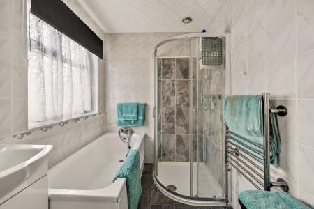 4 bedroom Semi-detached house for sale in Firbeck Avenue, Skegness, PE25