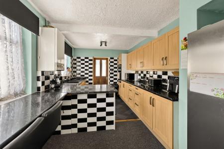 4 bedroom Semi-detached house for sale in Firbeck Avenue, Skegness, PE25