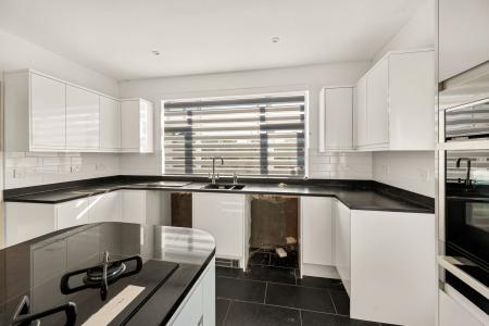 2 bedroom Detached bungalow for sale in Hesketh Crescent, Skegness, PE25