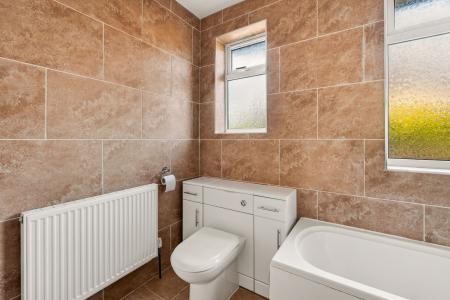 2 bedroom Detached bungalow for sale in Hesketh Crescent, Skegness, PE25