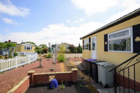 2 bedroom Park home for sale in Beacon Park Home Village, Skegness, PE25