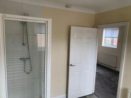 3 bedroom Flat to let in Keaton Close, Skegness, PE25