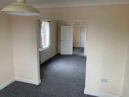 3 bedroom Flat to let in Keaton Close, Skegness, PE25