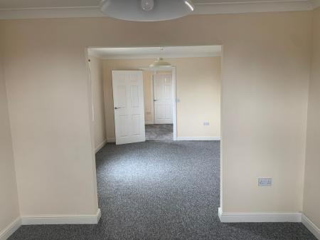 3 bedroom Flat to let in Keaton Close, Skegness, PE25