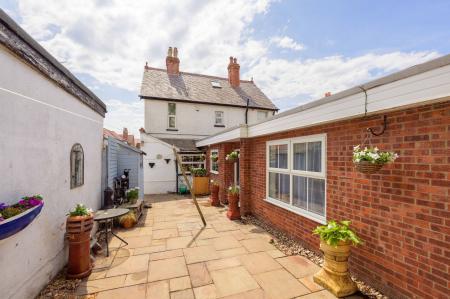 4 bedroom Detached house for sale in Lifeboat Avenue, Skegness, PE25