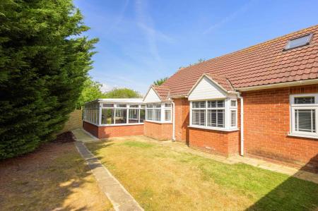 5 bedroom Detached bungalow for sale in Everingtons Lane, Skegness, PE25