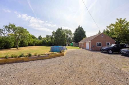 5 bedroom Detached bungalow for sale in Everingtons Lane, Skegness, PE25
