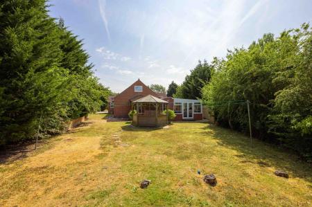 5 bedroom Detached bungalow for sale in Everingtons Lane, Skegness, PE25