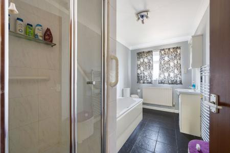 2 bedroom Detached bungalow for sale in St. Michaels Lane, Wainfleet St. Mary, PE24