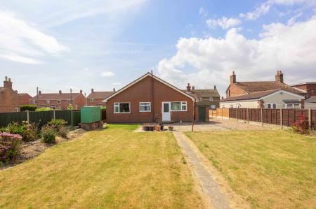 2 bedroom Detached bungalow for sale in St. Michaels Lane, Wainfleet St. Mary, PE24