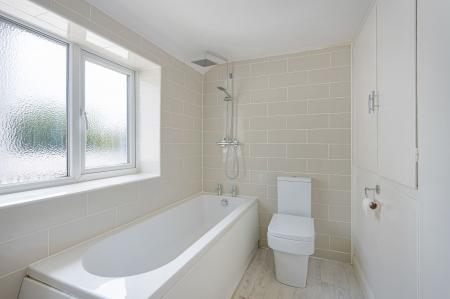 1 bedroom Semi-detached house for sale in High Street, Hogsthorpe, PE24