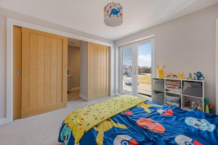 4 bedroom End of terrace house for sale in Greenland Square, Skegness, PE25