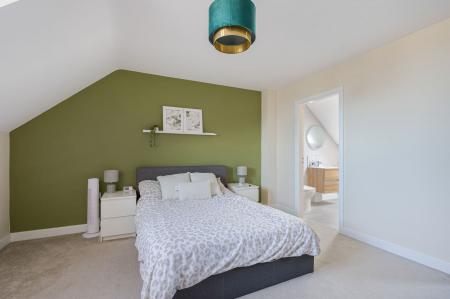 4 bedroom End of terrace house for sale in Greenland Square, Skegness, PE25