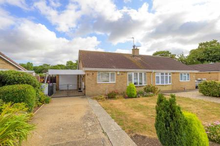 2 bedroom Semi-detached bungalow for sale in Wentworth Close, Skegness, PE25