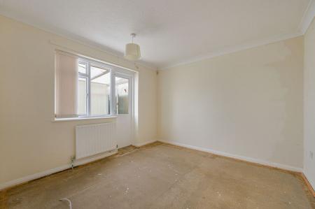 2 bedroom Semi-detached bungalow for sale in Wentworth Close, Skegness, PE25