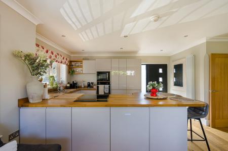 2 bedroom Detached bungalow for sale in Wainfleet Road, Burgh Le Marsh, PE24