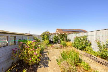 2 bedroom Detached bungalow for sale in Wainfleet Road, Burgh Le Marsh, PE24