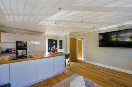 2 bedroom Detached bungalow for sale in Wainfleet Road, Burgh Le Marsh, PE24