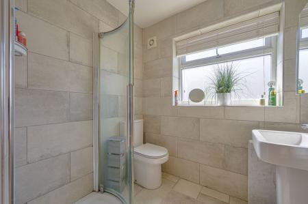 2 bedroom Detached bungalow for sale in Wainfleet Road, Burgh Le Marsh, PE24