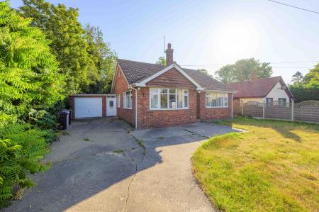 3 bedroom Detached bungalow for sale in West End, Hogsthorpe, PE24
