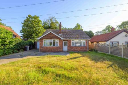 3 bedroom Detached bungalow for sale in West End, Hogsthorpe, PE24