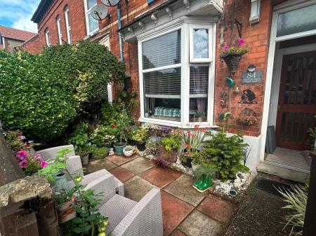 5 bedroom Terraced House for sale in Wainfleet Road, Skegness, PE25