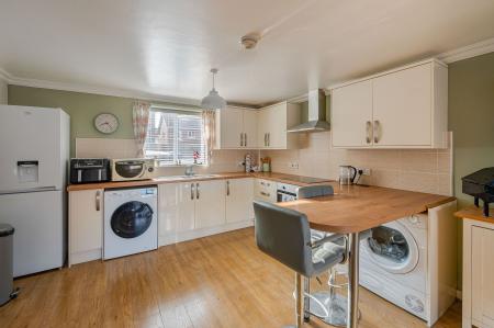 1 bedroom Flat for sale in Braceby Road, Skegness, PE25