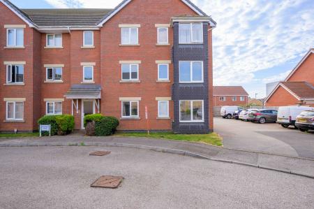1 bedroom Flat for sale in Braceby Road, Skegness, PE25