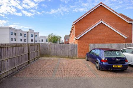 1 bedroom Flat for sale in Braceby Road, Skegness, PE25