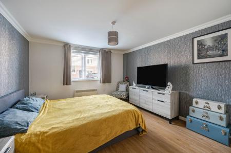 1 bedroom Flat for sale in Braceby Road, Skegness, PE25