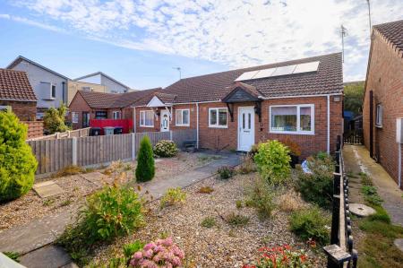 2 bedroom Semi-detached bungalow for sale in Pearl Close, Skegness, PE25