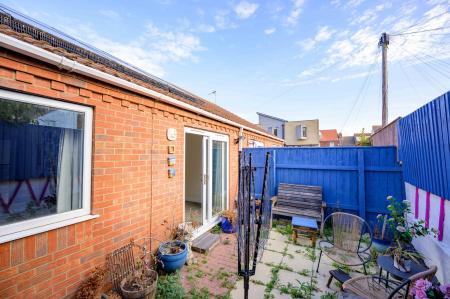 2 bedroom Semi-detached bungalow for sale in Pearl Close, Skegness, PE25