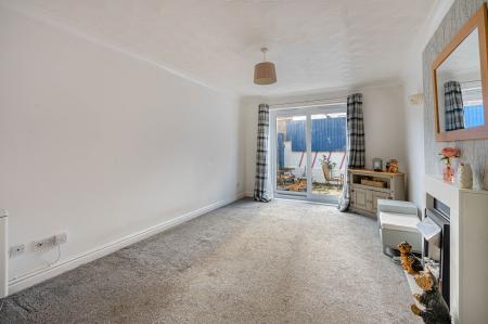 2 bedroom Semi-detached bungalow for sale in Pearl Close, Skegness, PE25