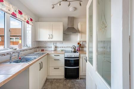2 bedroom Semi-detached bungalow for sale in Pearl Close, Skegness, PE25