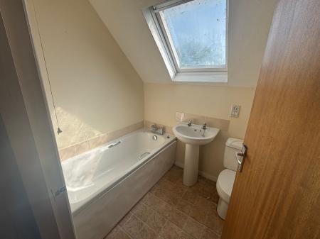 1 bedroom Studio flat to let in Rutland Road, Granby Court, PE25