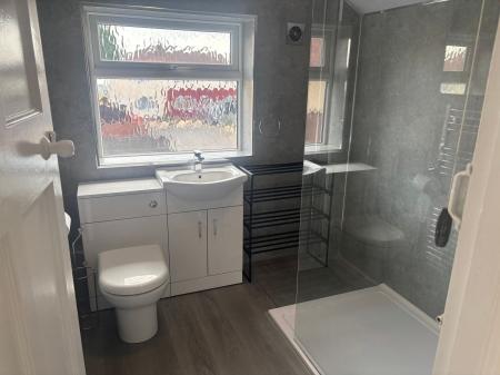 2 bedroom Semi-detached house to let in Alexandra Road, Skegness, PE25