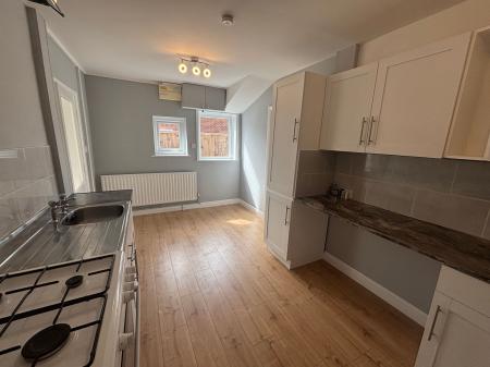 2 bedroom Semi-detached house to let in Alexandra Road, Skegness, PE25