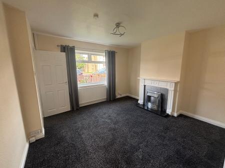 2 bedroom Semi-detached house to let in Alexandra Road, Skegness, PE25