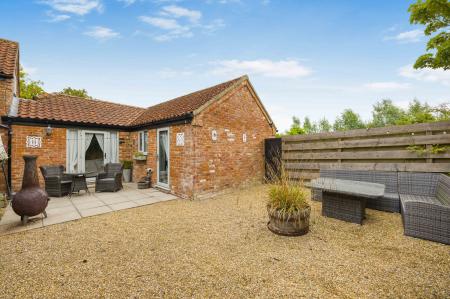 5 bedroom Detached house for sale in Croft Bank, Croft, PE24
