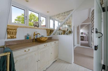 5 bedroom Detached house for sale in Croft Bank, Croft, PE24
