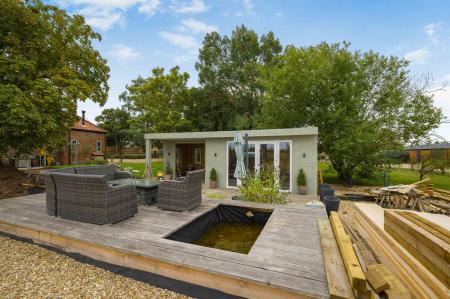 5 bedroom Detached house for sale in Croft Bank, Croft, PE24