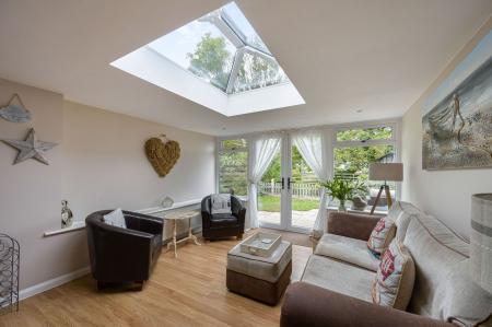 5 bedroom Detached house for sale in Croft Bank, Croft, PE24
